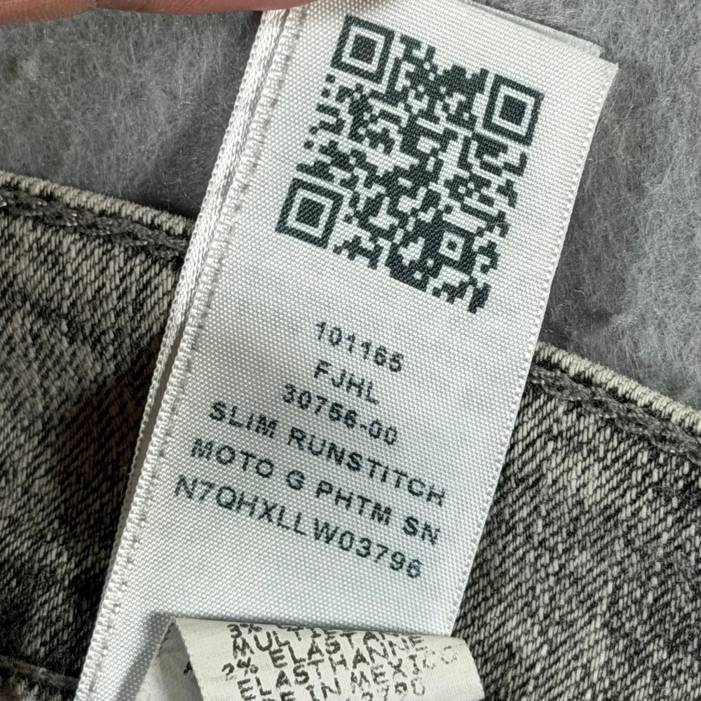 True Religion Men's Slim Fit Moto Run Stitch Jeans Size 34x35 Light Gray Wash‎